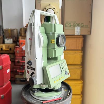 Used Leica TS09 Total Station with 1000m Non Prism Distance IP66 Dust and Water Resistance and Real-time Operating System