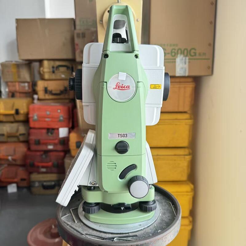 Leica TS03 Total Station with 1000m Non Prism Distance 32GB USB Flash Memory and 50000 Points Capacity for Surveying