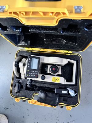 العلامة التجارية الجنوبية الالكترونية الرقمية ثيودوليت NT-023 ترقية لعبة التسوية الخاصة بك مع الجنوب المغناطيسية مكافأة رطبة وشاشة LCD