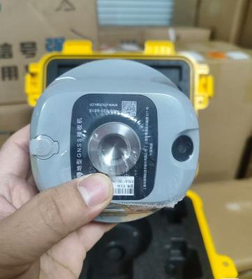 جهاز استقبال نظام تحديد المواقع العالمي (GNSS) من CHCNAV I76/X13، 226 قناة GNSS، جهاز استقبال RTK GNSS لتطبيقات عالية الدقة